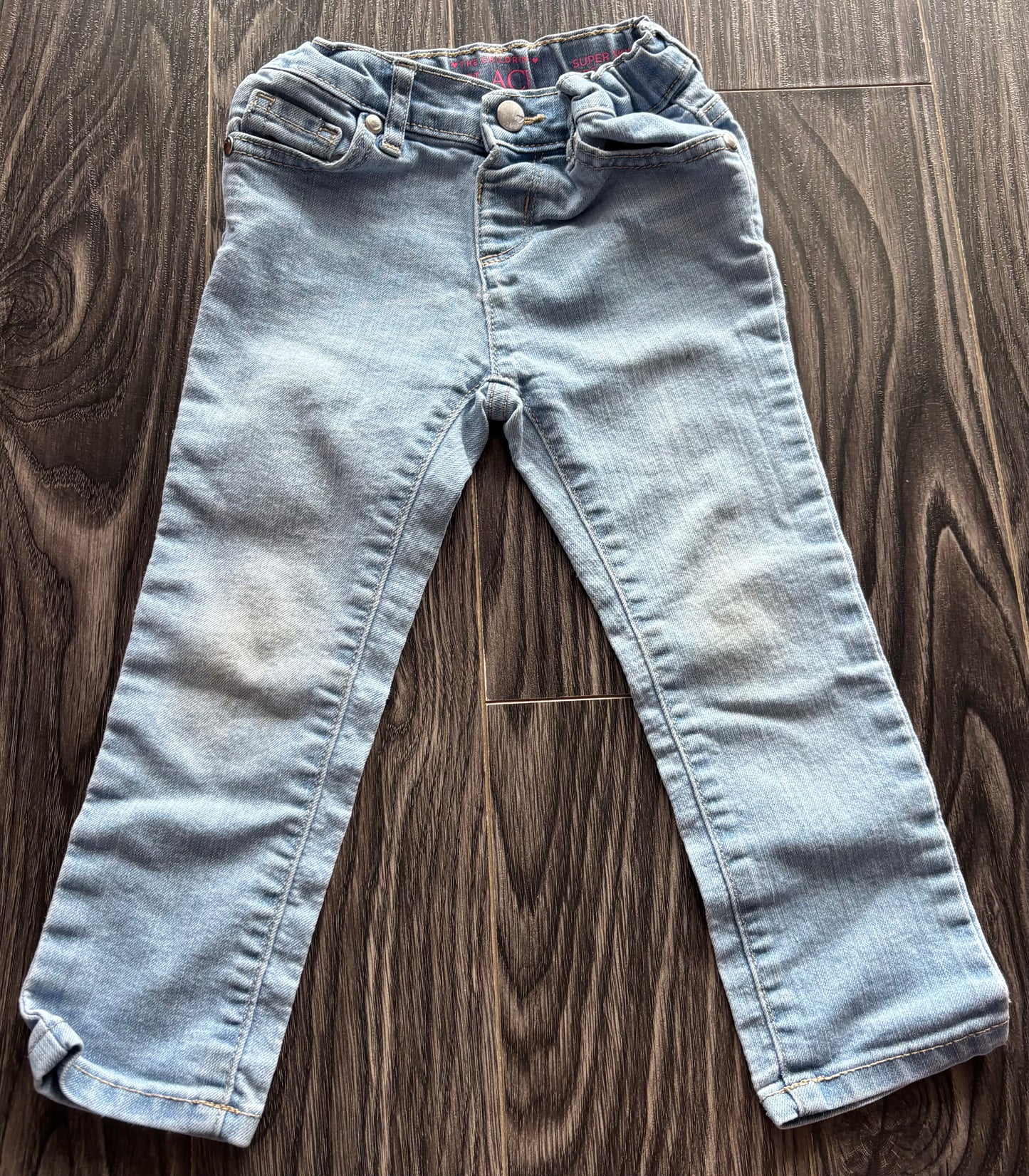 Jeans The children place 3T
