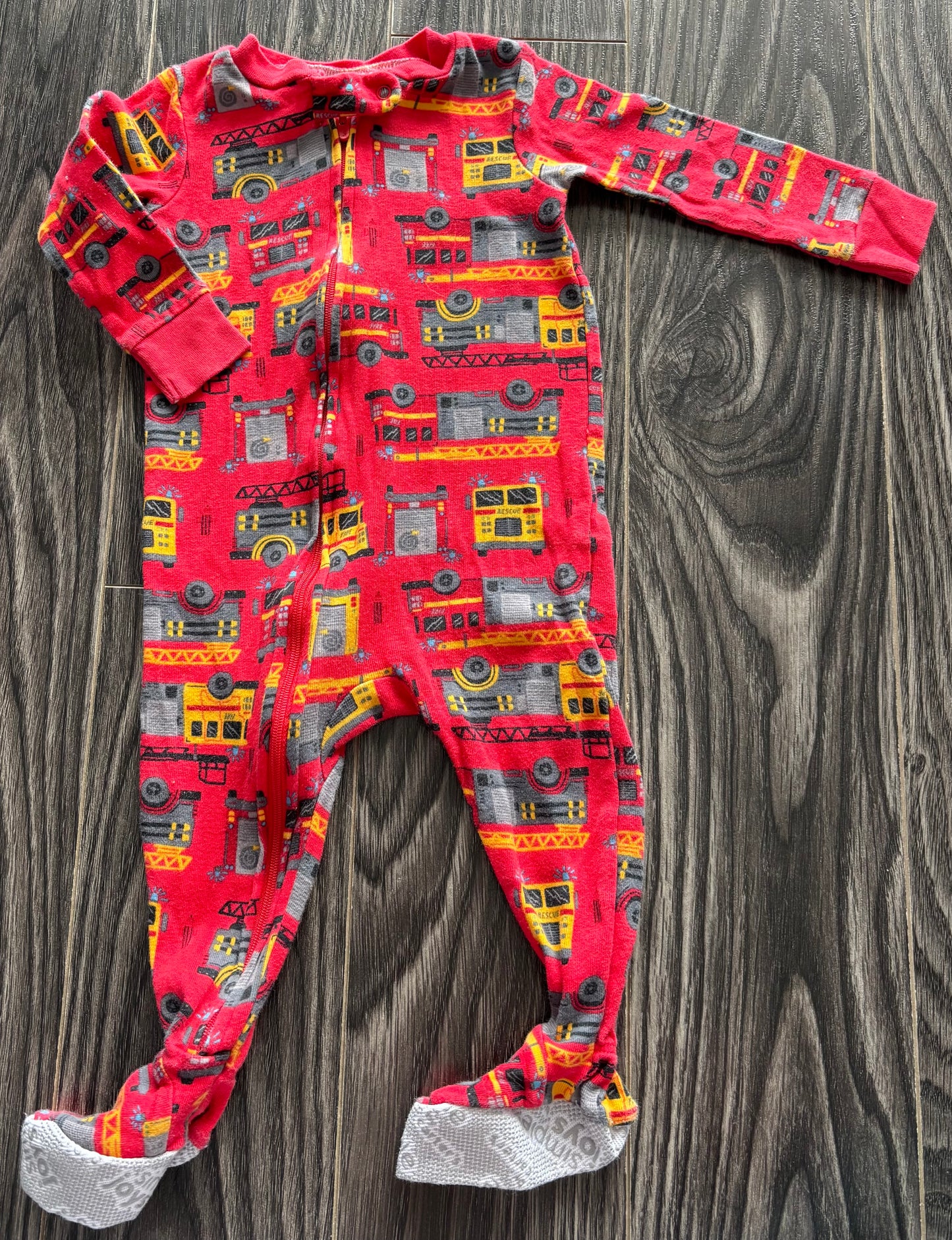 Pyjamas 6-9 mois