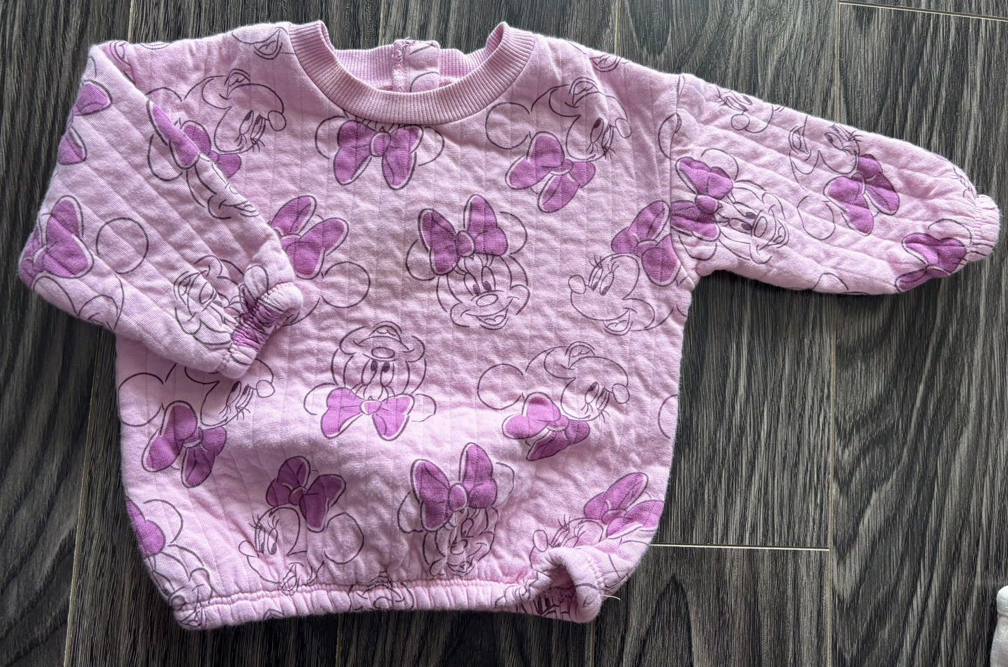 Chandail Disney Baby 9 mois *imparfait *