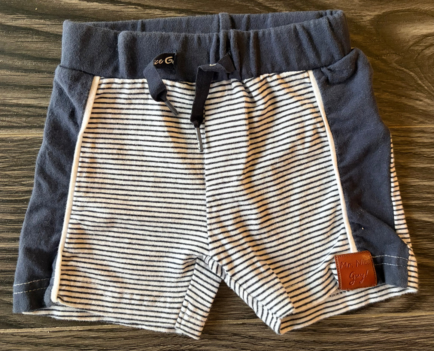 Short 6 mois