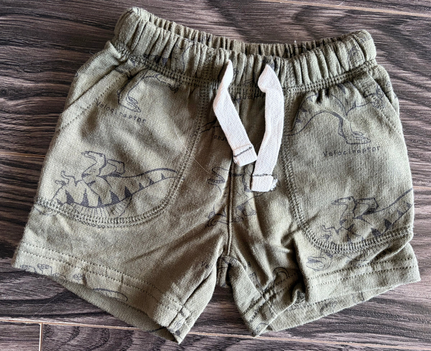 Short Carter’s 6 mois