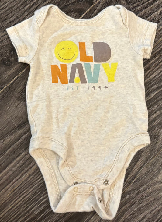 Cache couche Old Navy 0-3 mois