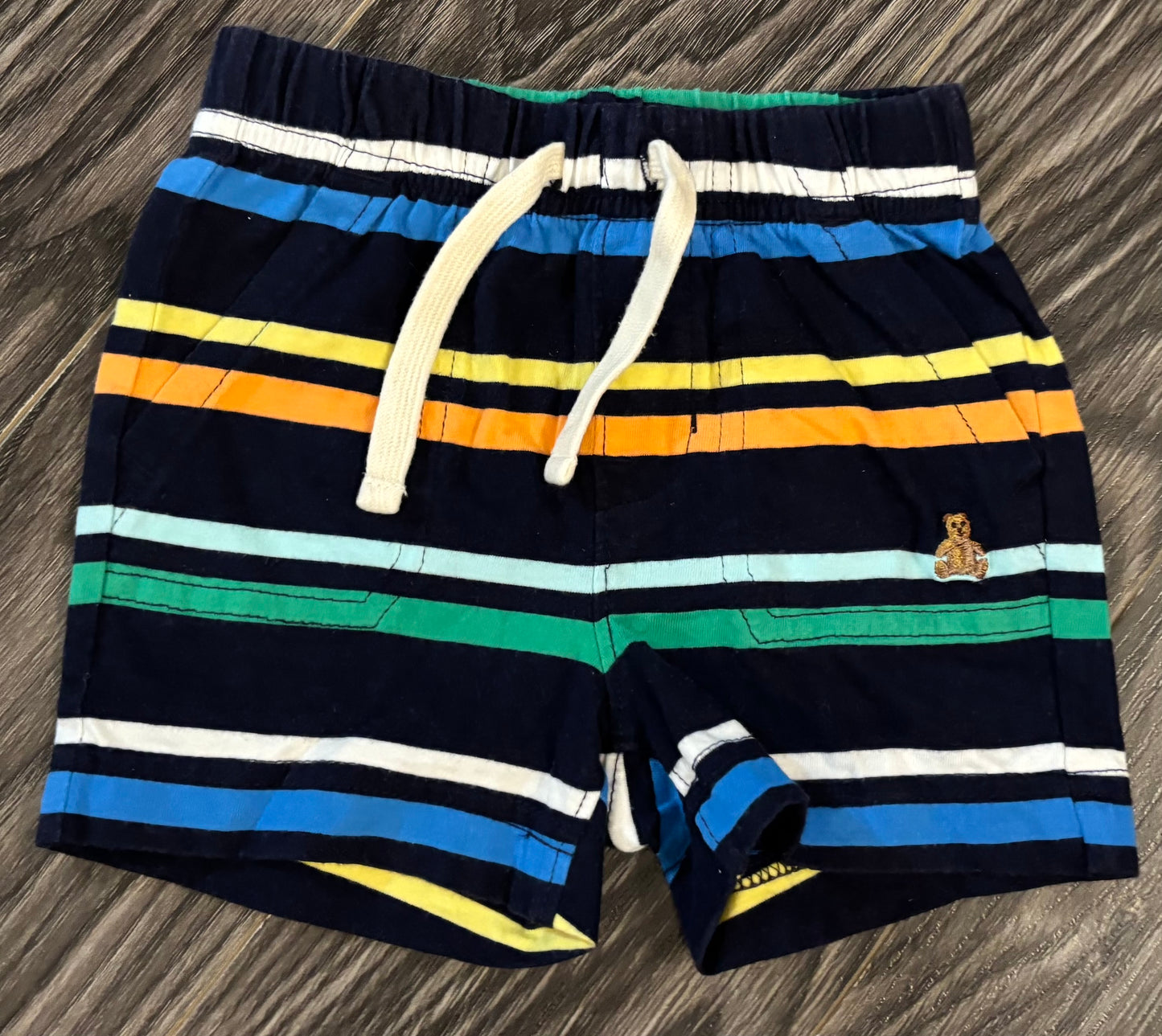 Short Baby Gap 6-12 mois