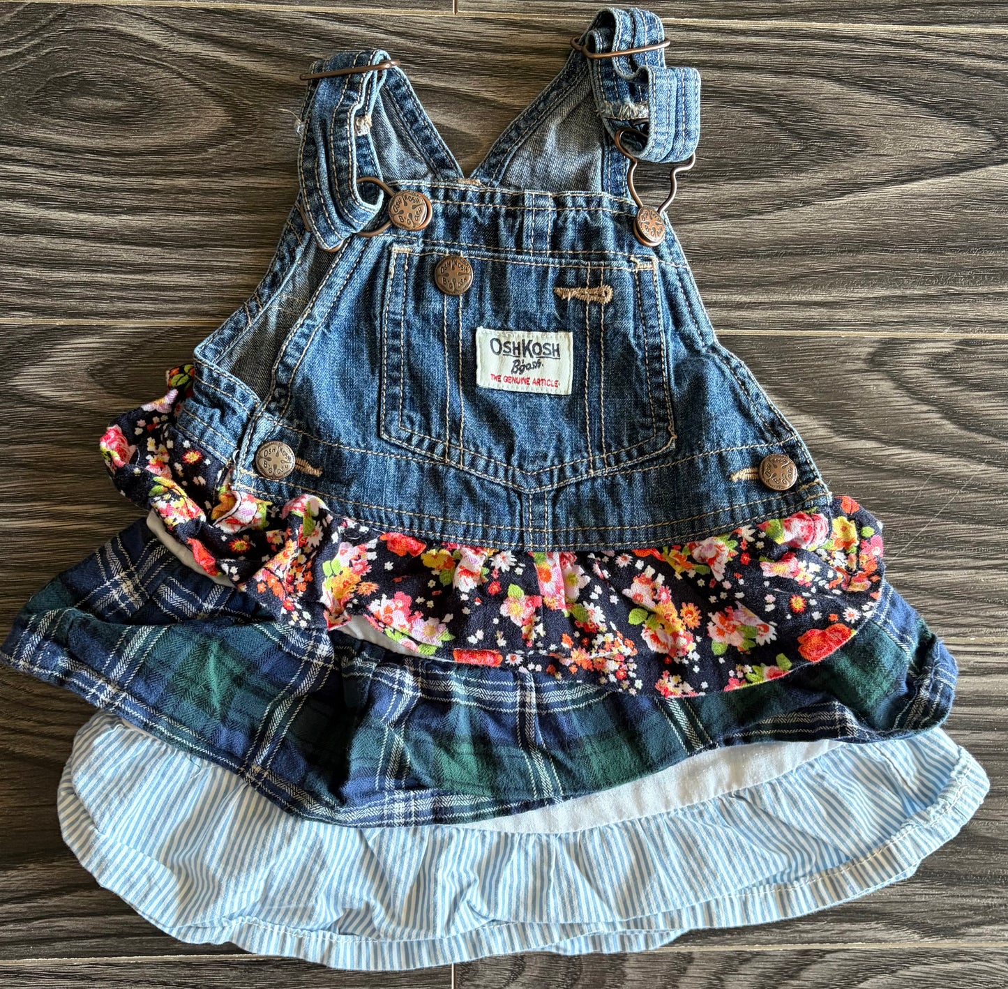 Robe salopette Oshkosh 18 mois