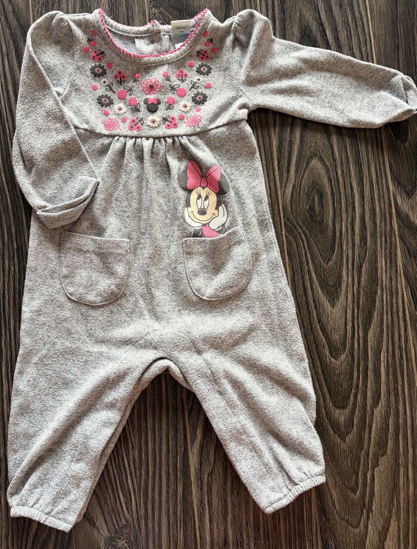 One piece Disney baby 9 mois