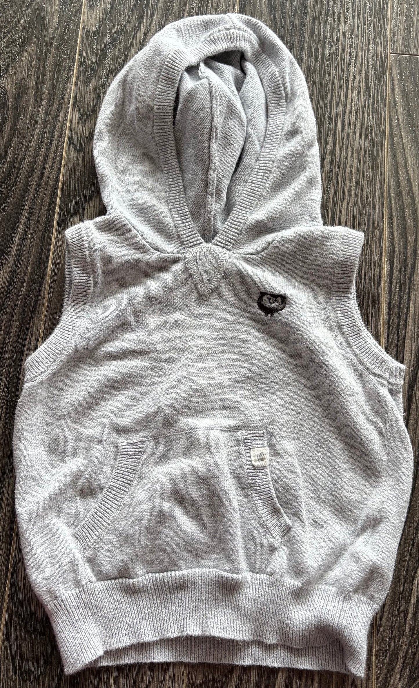 Veste sans manches Trois moutons 18 mois
