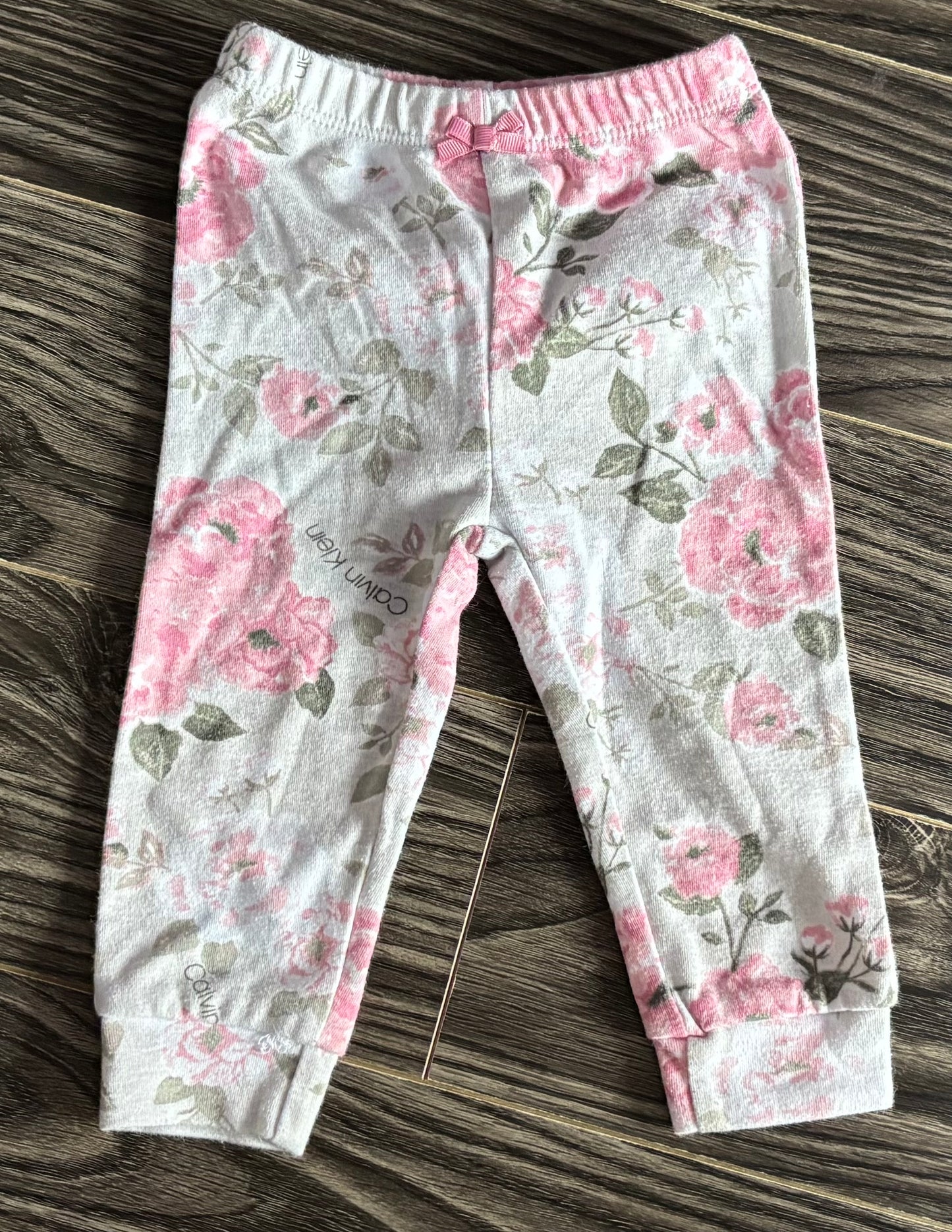 Pantalon Calvin Klein 6-9 mois