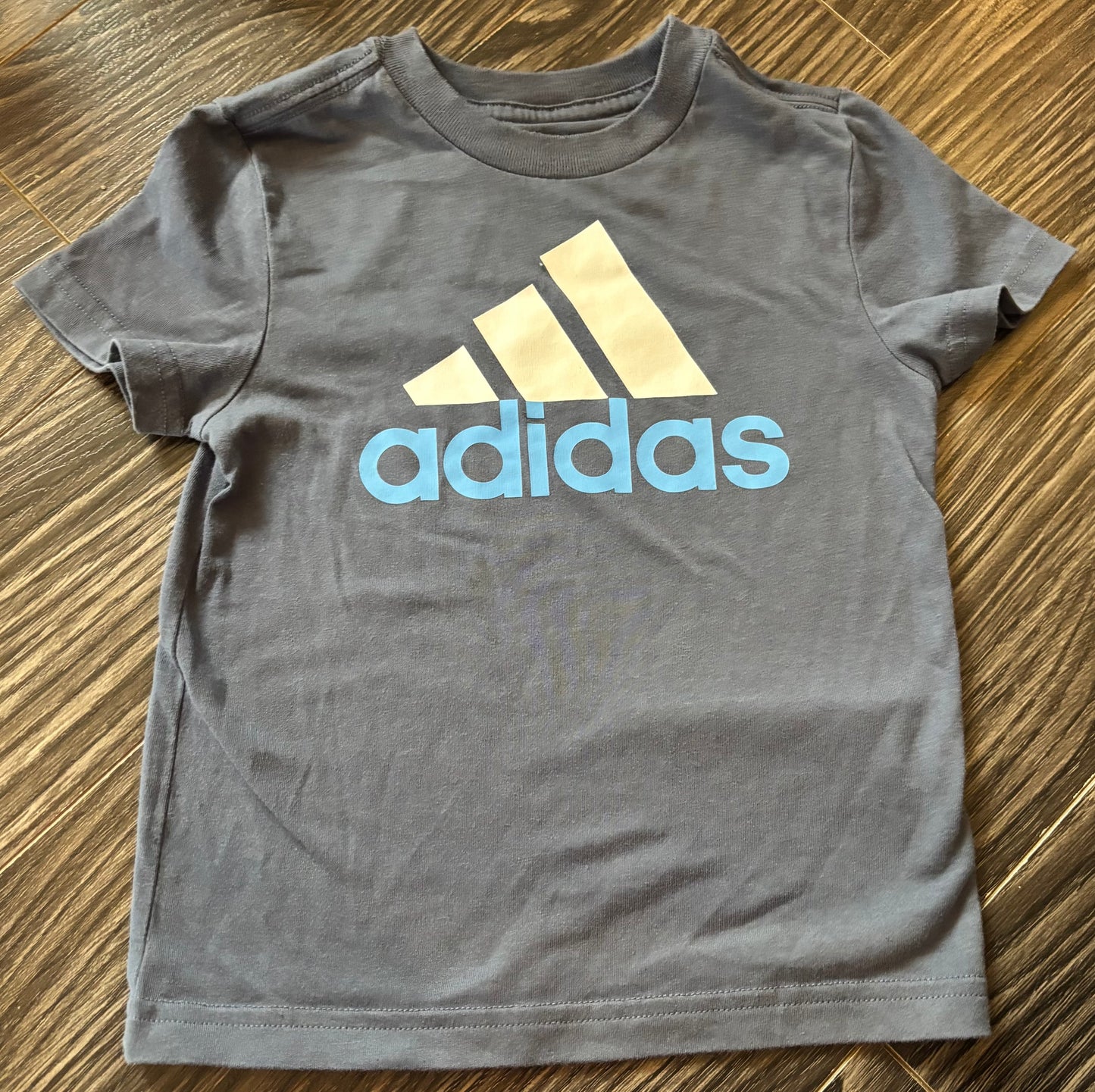 Chandail adidas 2T
