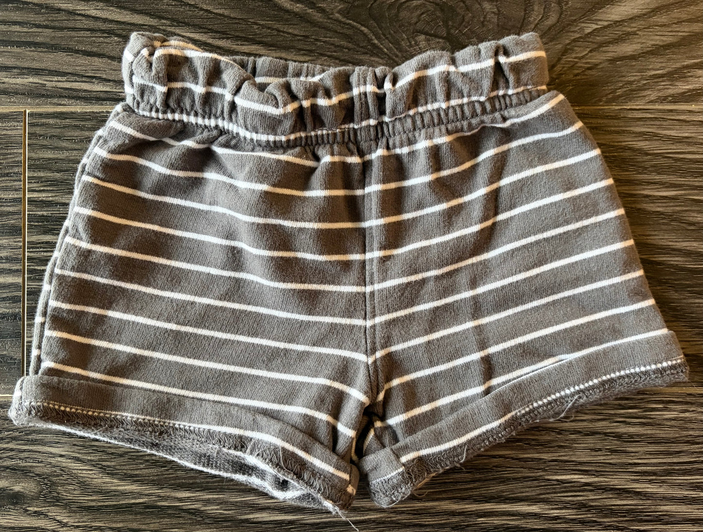 Short Carter’s 6-9 mois